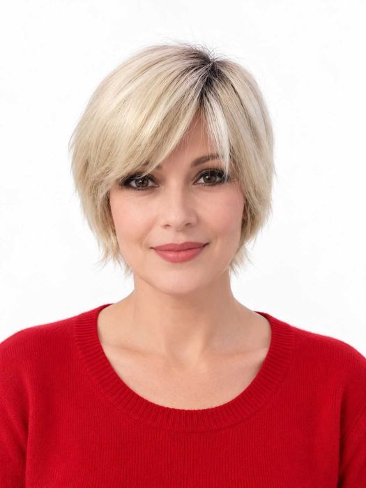 Peruka naturalna bob blond z grzywką Monsanta mono , cieniowana -Nessaja salon peruk