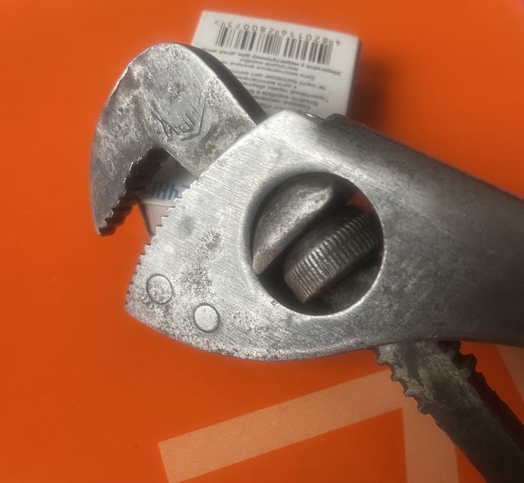 Разводной ключ, 14 см.