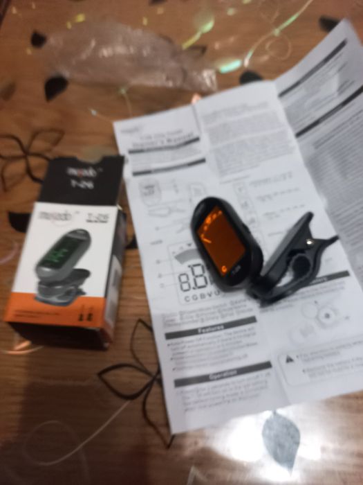 тюнер-прищепка гитара, бас, укулеле, банджо и др.обмен