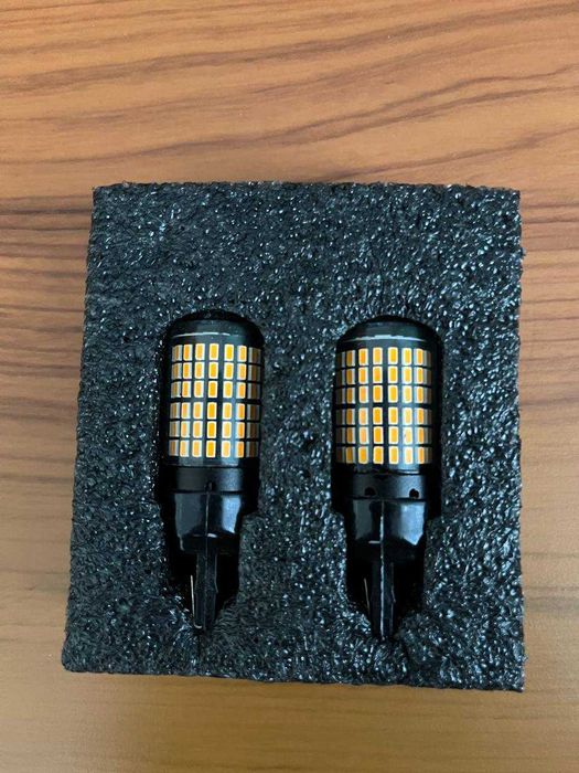 Лампа світлодіодна автомобільна ( задній хід )