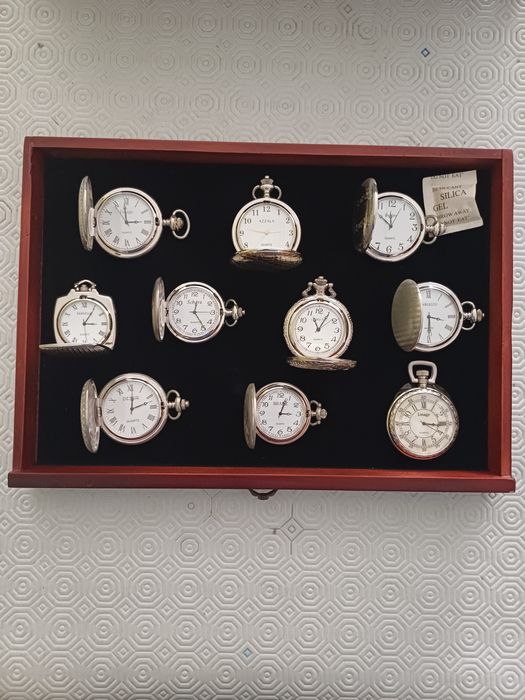 Coleção de 30 relógios de bolso