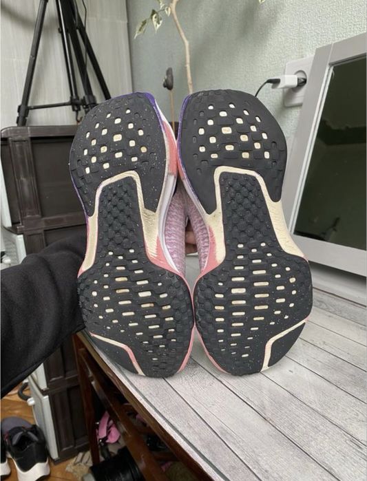Nike Invincible run 3  Женские спортивные-беговые кроссовки