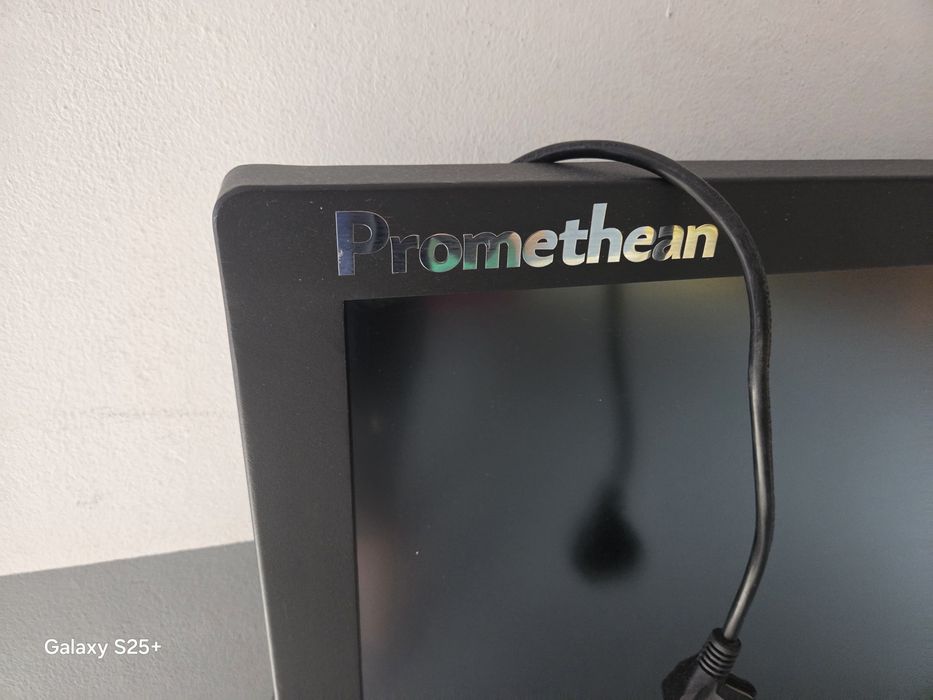 Promethean APT-70 ActivPanel Touch 70