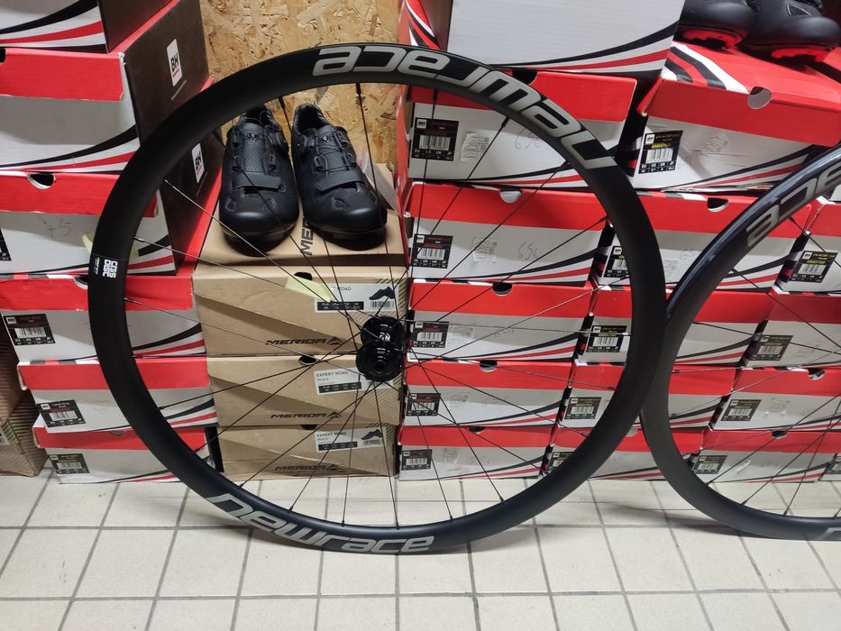 Novas new race comp 35 disco ainda mais leves