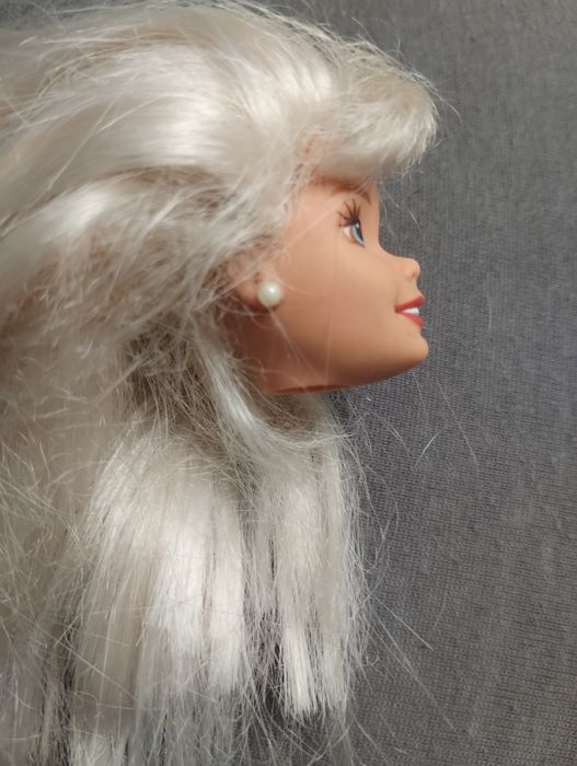 Głowa lalki Barbie