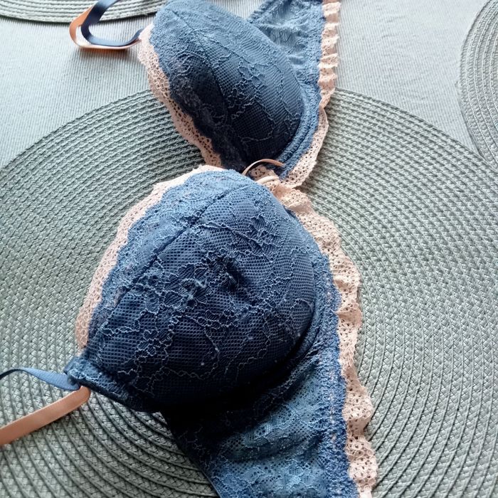 Biustonosz Esotiq 65D