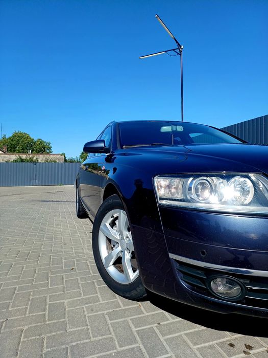 Audi Quattro Base