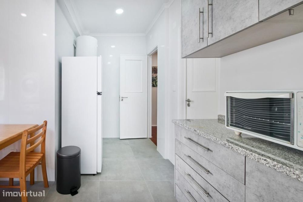 Quarto - localizado em Benfica Lisbon