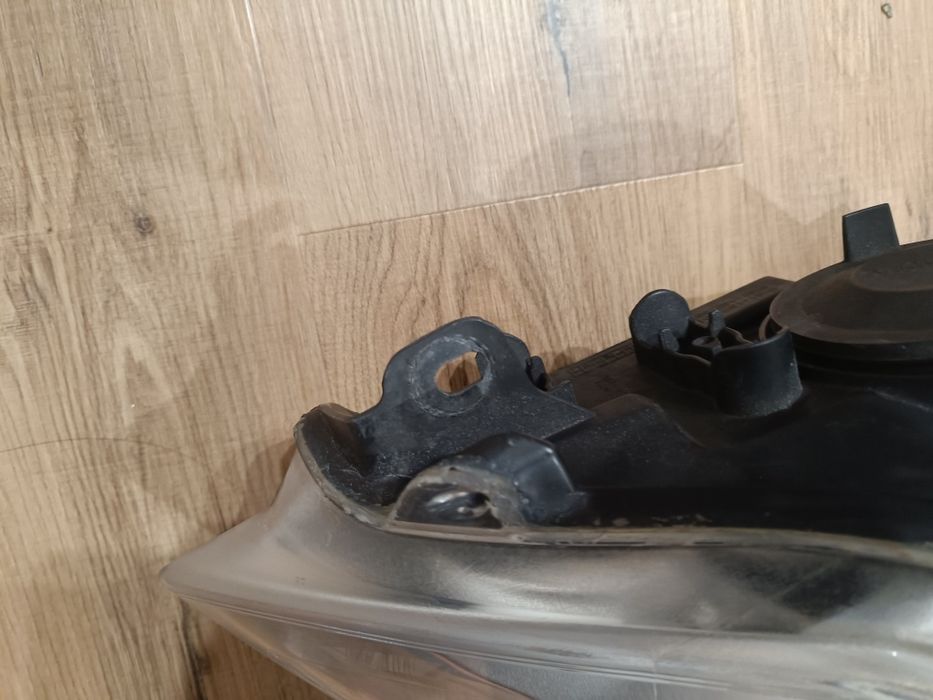 Farol esquerdo focus mk3 xenon