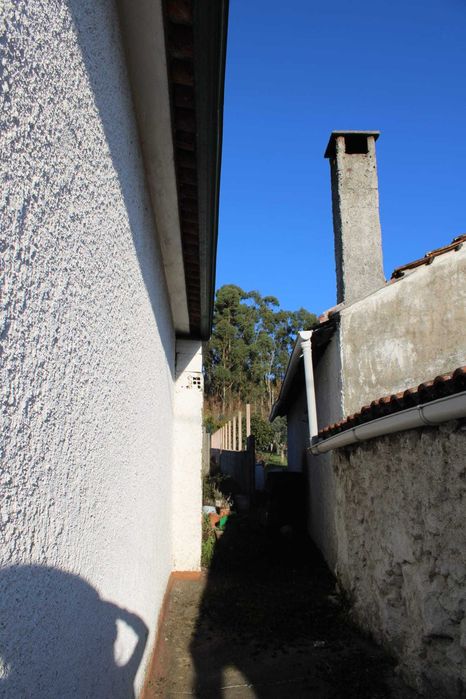 Casa para Reconstrução com terreno