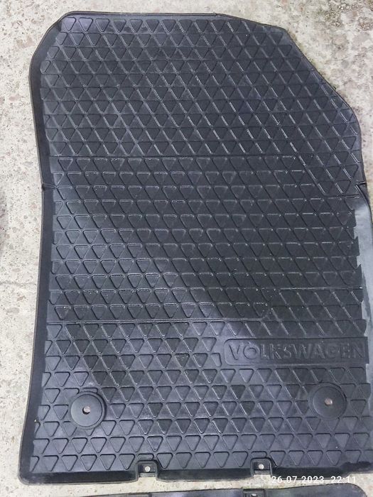 Килимки гумові VW TOURAN оригінал 1T1 061 502 2K1 061 502  2K1 061 505