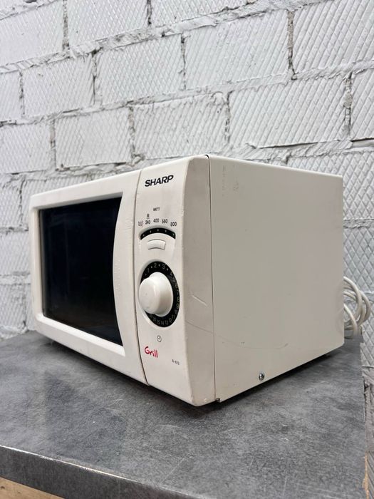 Мікрохвильовка Sharp 19л 800Вт з грилем, біла, з Європи, б/у
