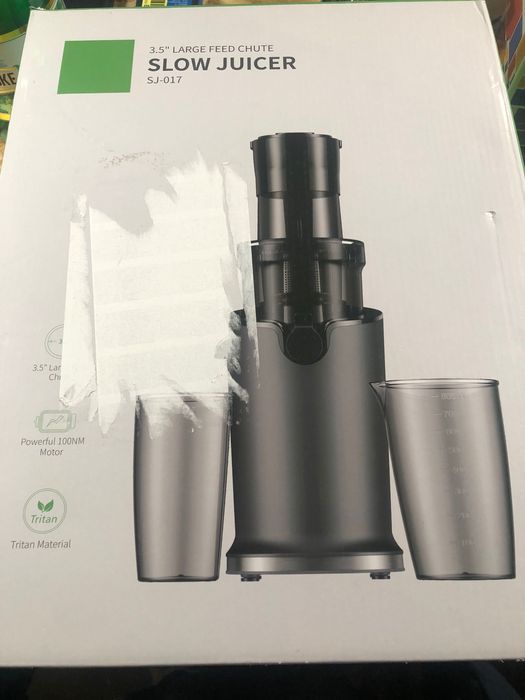 Шнекова  соковижималка моделі SJ-017.