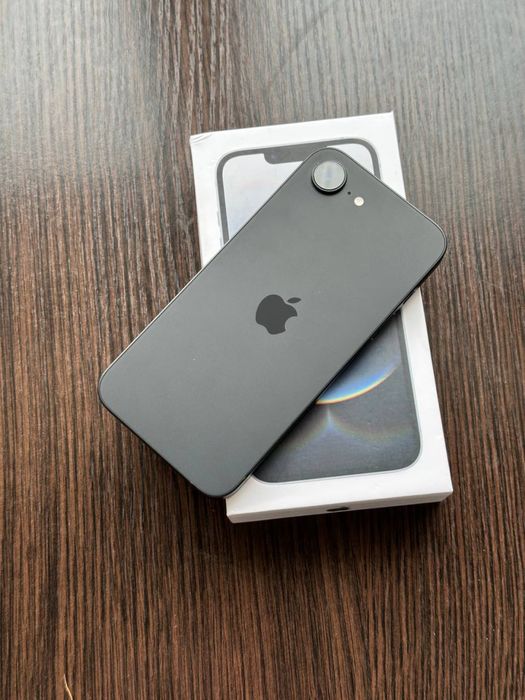 IPhone 16 E 128 Neverlock