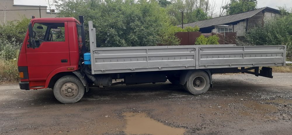 Вантажні перевезення  +  є ВАНТАЖНИКИ.Ціни ПОМІРНІ.Бортова машина !!