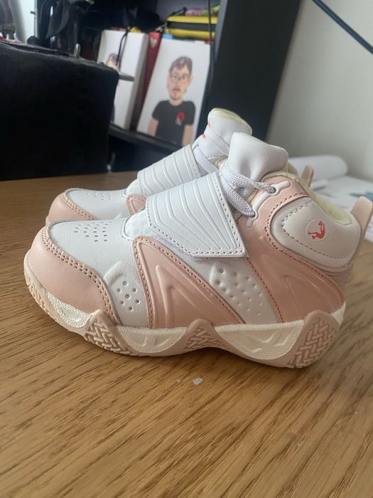 Nowe buty Shaq Devastator rozmiar 27 – stan idealny!