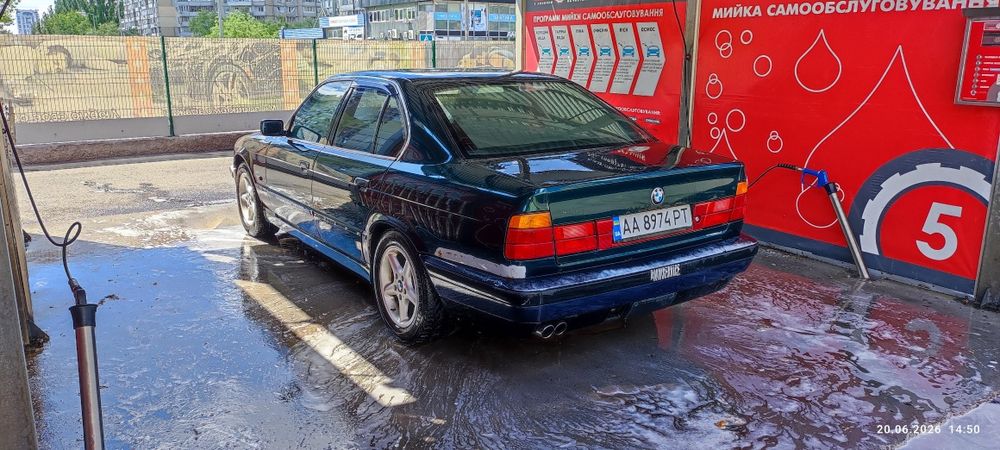 BMW E34 525і БМВ