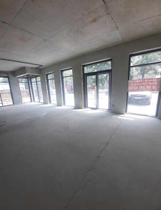 Комерційне приміщення в серці Ужгорода з паркінгом біля ТЦ-інвестиція1