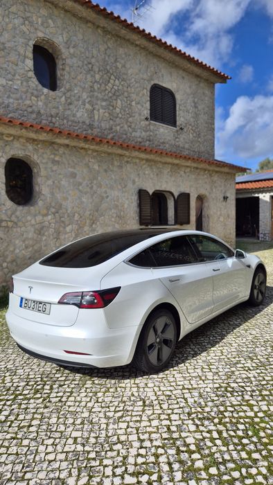 Tesla Model 3
Standard Range Plus RWD