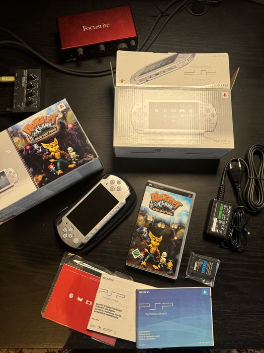 PSP2000 special edition como nova