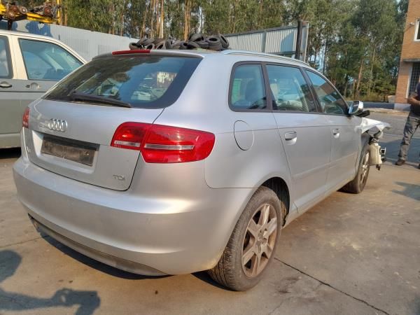 Para peças AUDI A3 Sportback (8PA)