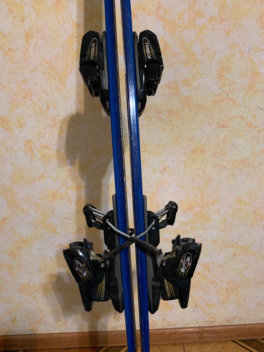 Лижі зимові ATOMIC