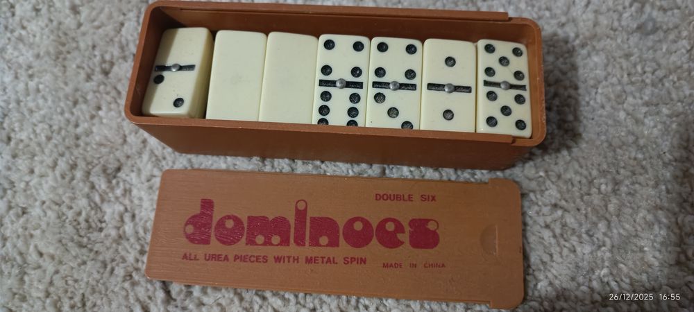 Dominoes peças com pin metal