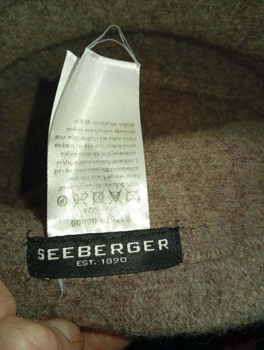 Czapka wełniana, kapelusz, toczek Seeberger