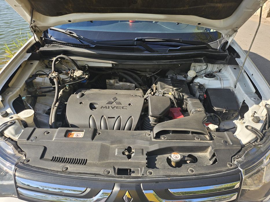 Продам  Mitsubishi outlander  2013р