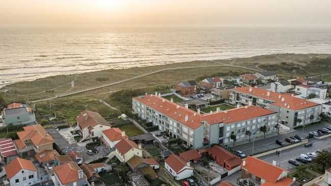 Apartamento T2 com piscina e vista mar em Esposende