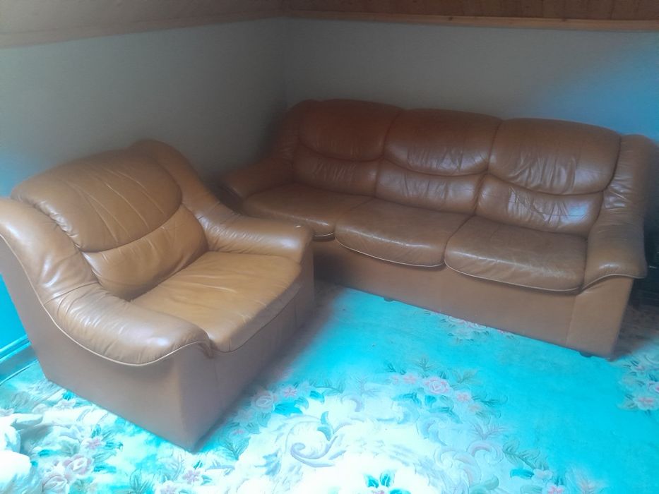 Kredens witryna sofa skórzana biurko
