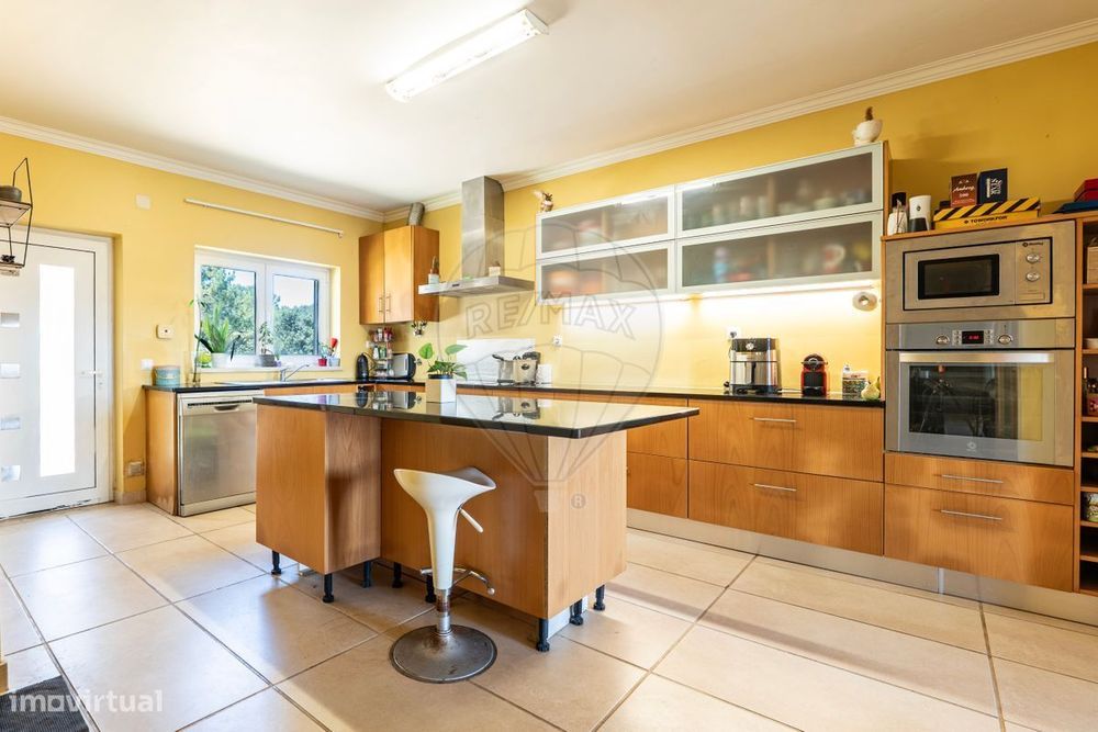 Moradia T4 para venda