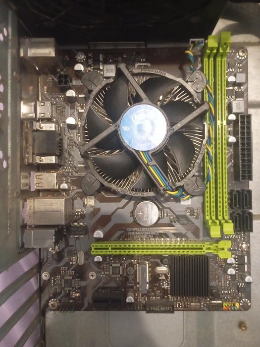 Kit Motherboard + processador