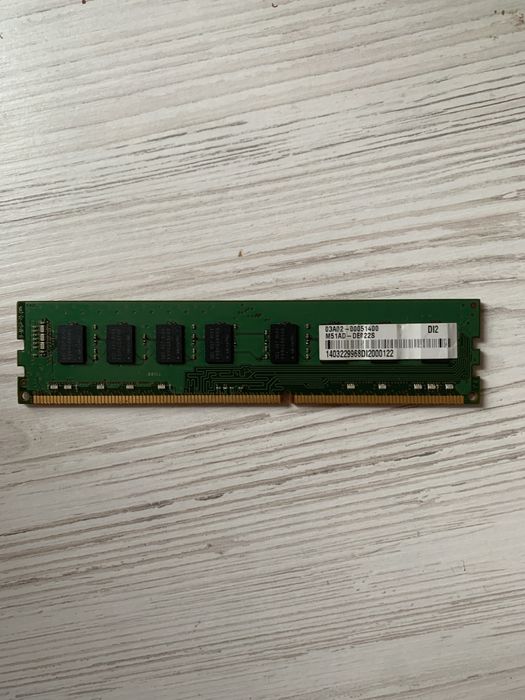 Оперативна пам'ять DDR3 4GB 1600 МГц для ПК