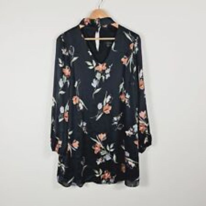 Плаття шифонове з чокером сукня