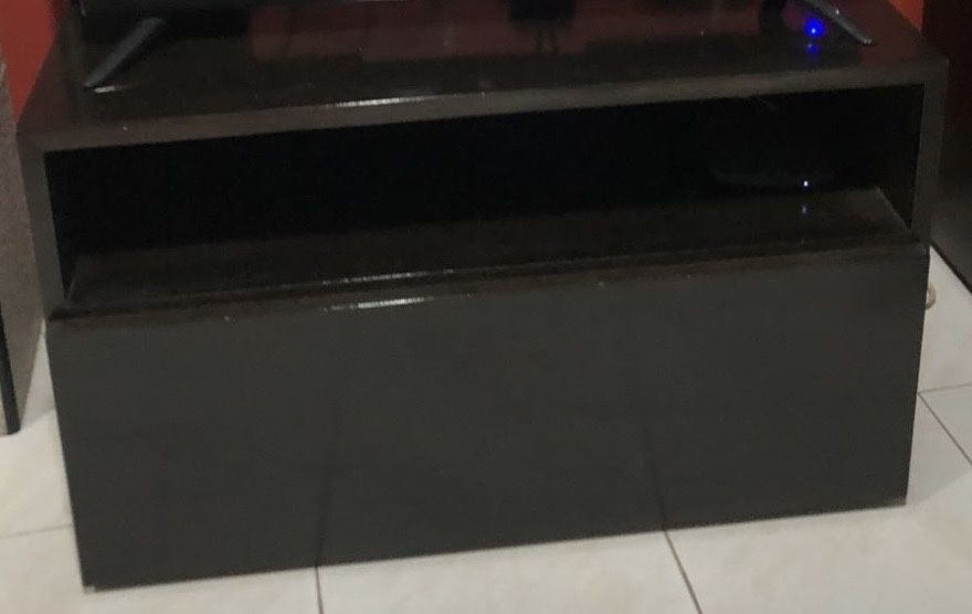 Moveis de de televisao estante e mesa