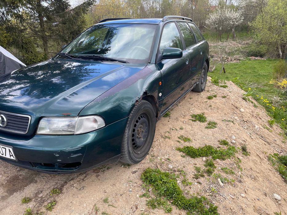 Audi A4 Avant 1.8 Benzyna Hak