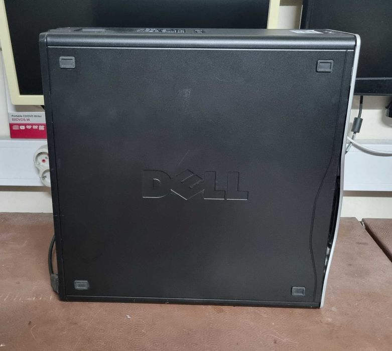 Dell T3500 / Xeon W3530 / 8GB / 320HDD / Quadro 2000