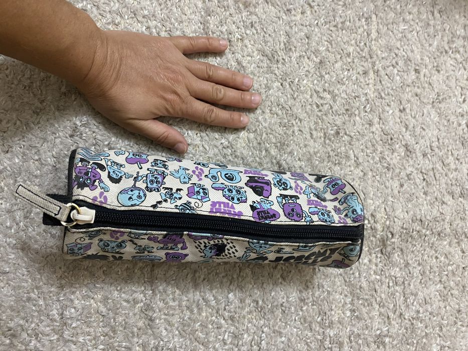 Estojo escolar como novo