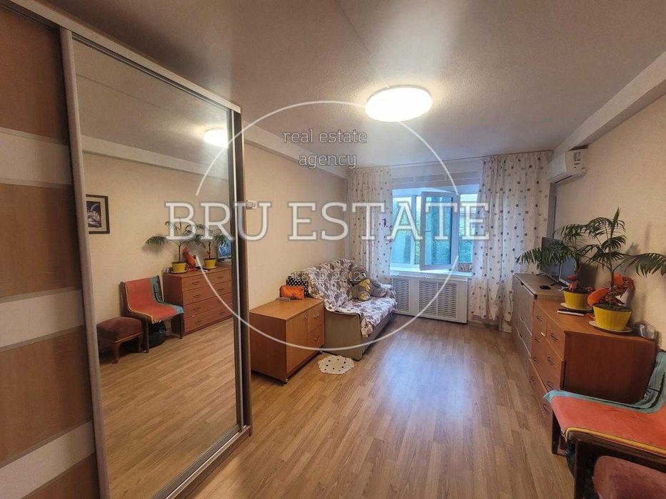 Оренда затишної 2к квартири з газом на Нивках, Щербаківського