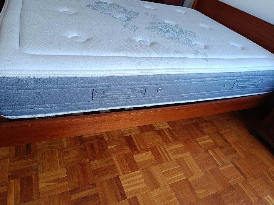Colchão de casal Molaflex