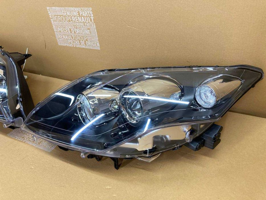 Фари передние на Renault Laguna 3 (Рено Лагуна 3) 2007-2010 ЧОРНІ