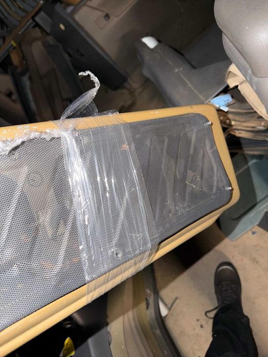 Land Rover Discovery 300 subwoofer porta mala