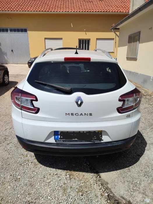 RENAULT MEGANE III Grandtour 1.5 dci – Bem Estimado