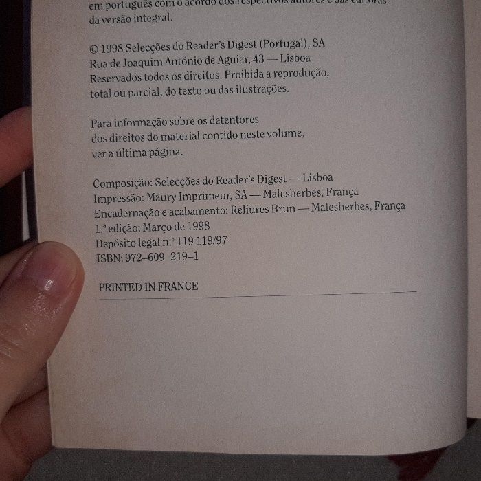 Vários livros antigos