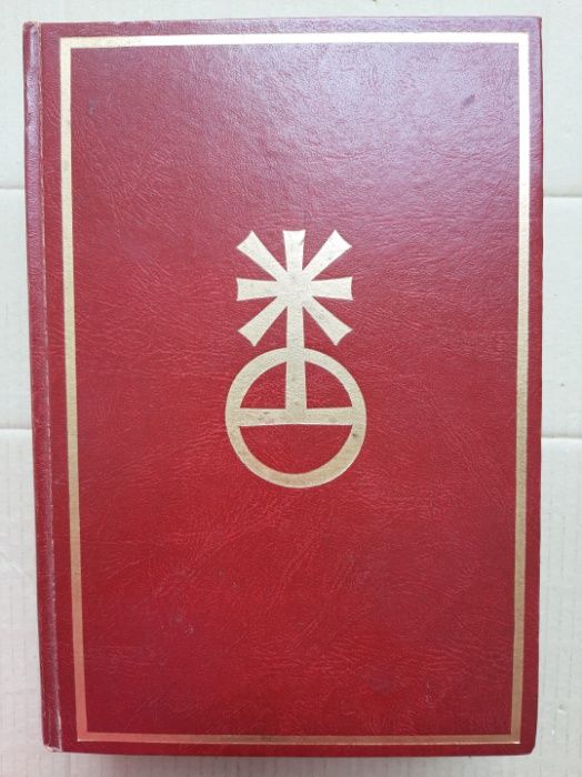 RELIGIÃO - Várias Bíblias