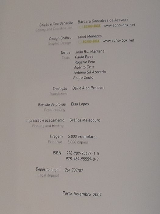 Livro sobre Aeroporto Francisco Sá Carneiro