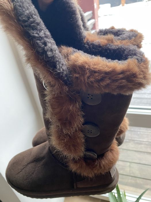 Уггі Luciano Carvari 37 розмір