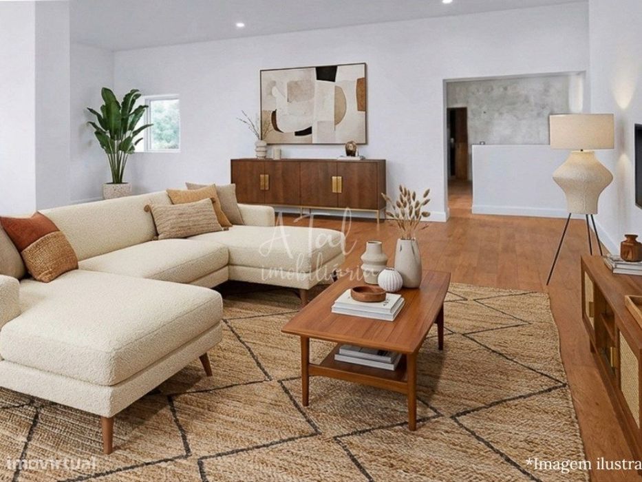 Moradia Geminada T3, com logradouro