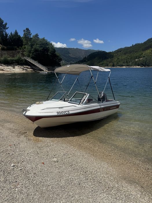 Barco Invader 150
